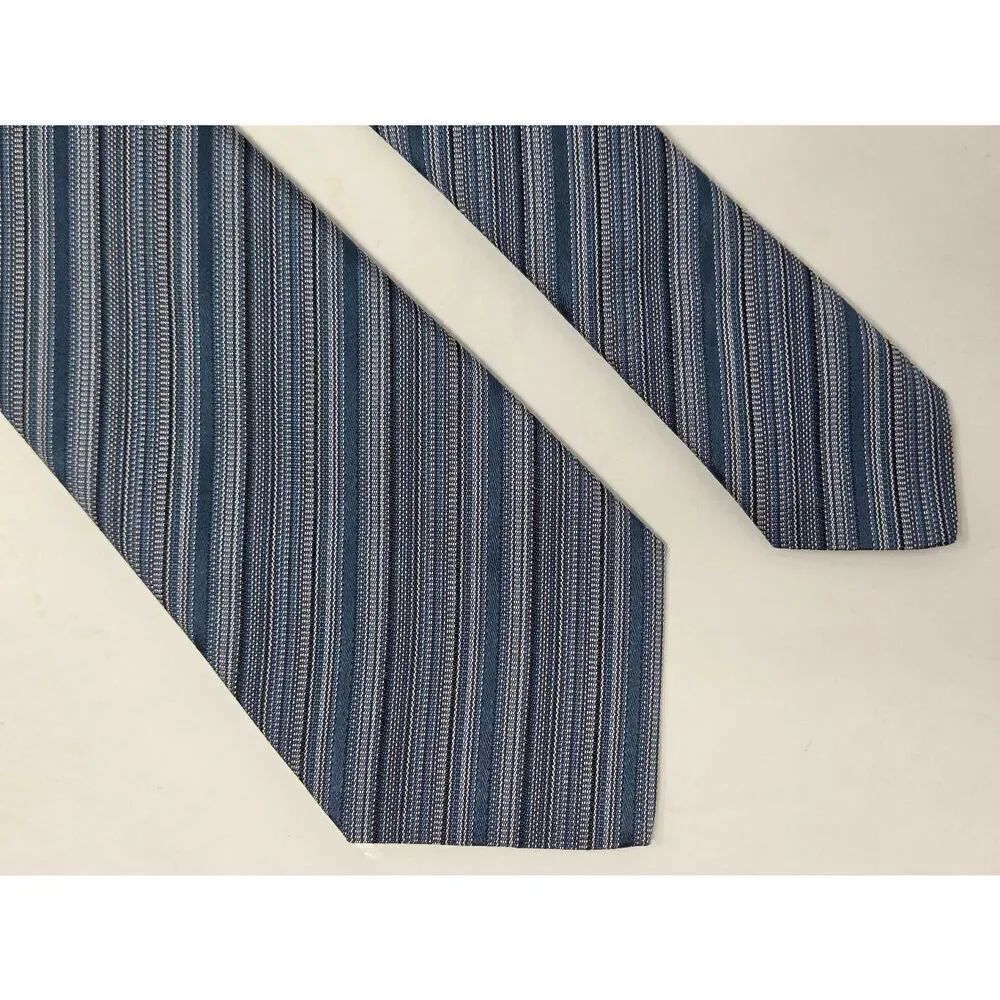 JOHN VARVATOS USA LUXE SILK TIE GREEN WHITE SATIN TEXTURE STRIPE 3.25" X 60"